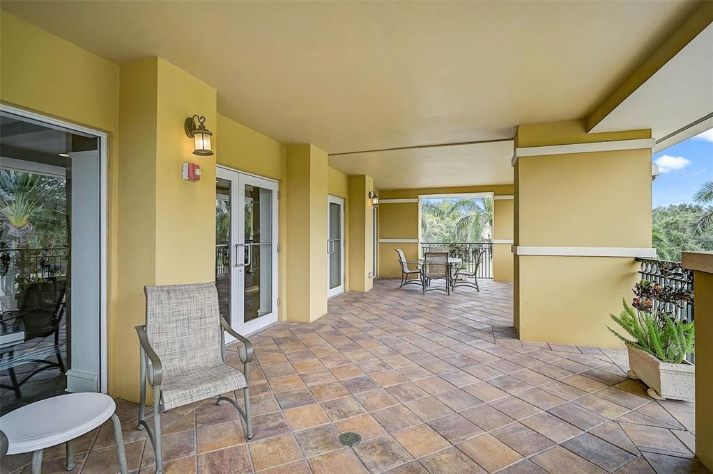 Active With Contract: $609,000 (3 beds, 2 baths, 1447 Square Feet)