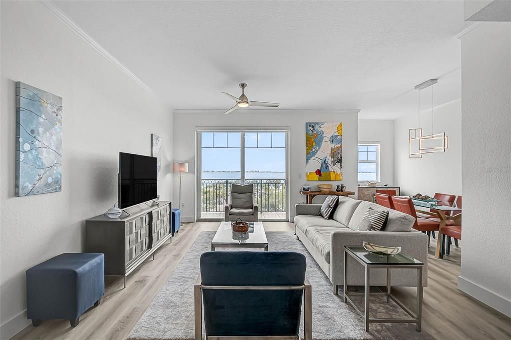 Active With Contract: $609,000 (3 beds, 2 baths, 1447 Square Feet)