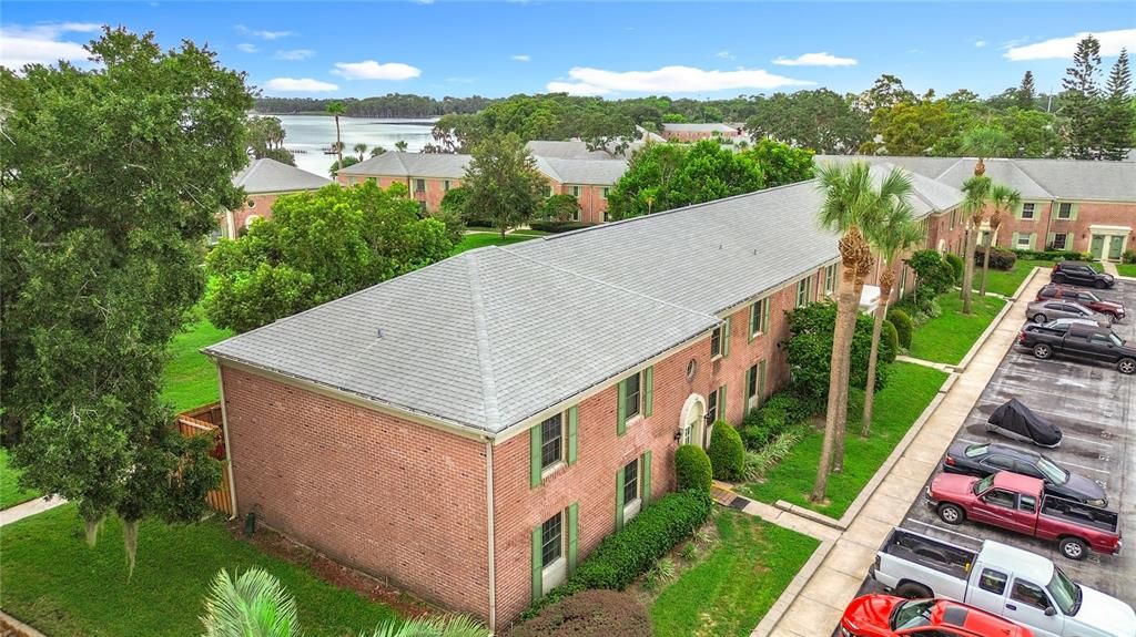 For Sale: $175,000 (2 beds, 1 baths, 891 Square Feet)