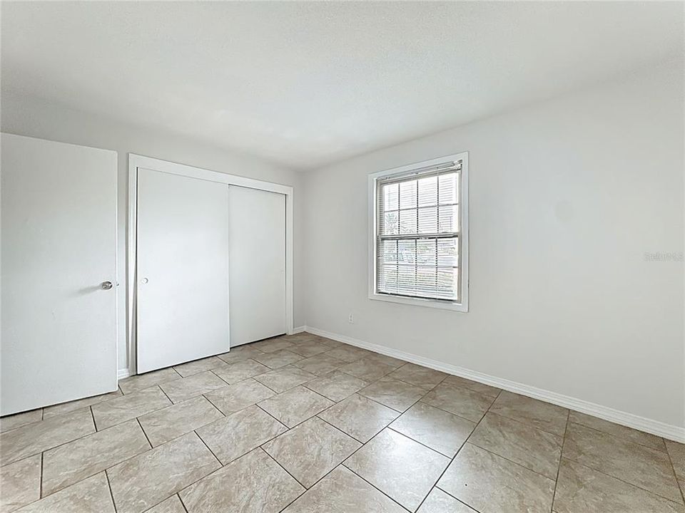 For Sale: $175,000 (2 beds, 1 baths, 891 Square Feet)