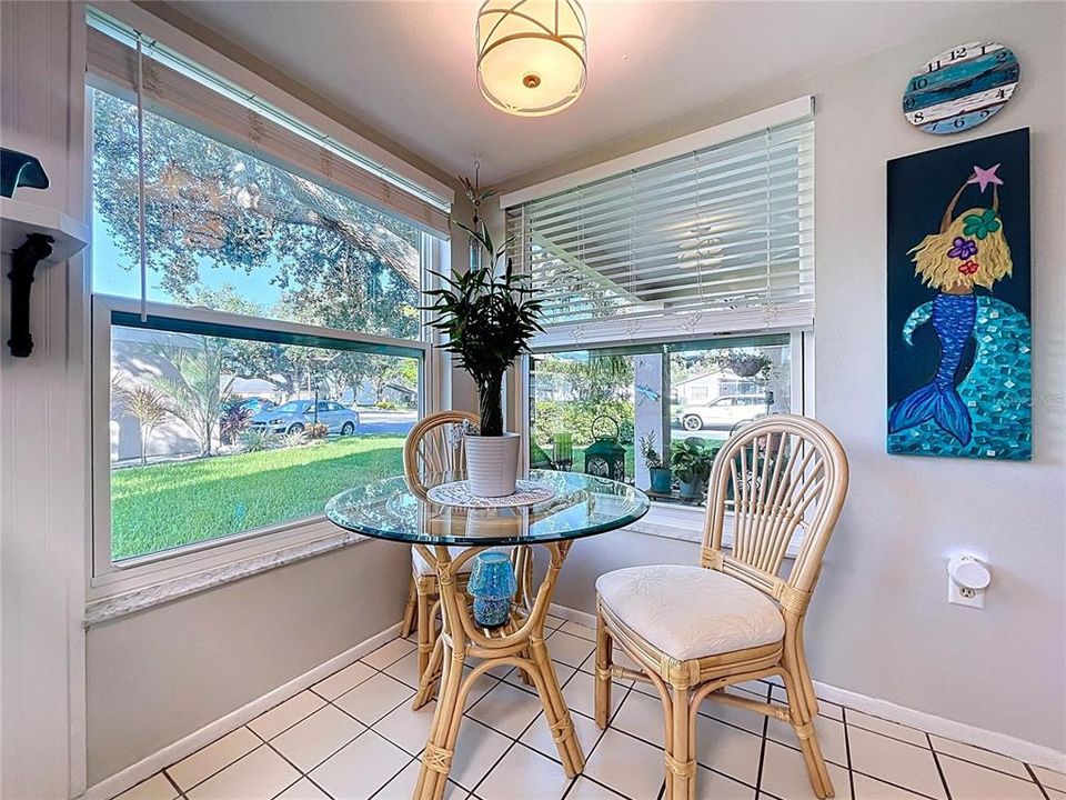 Под контрактом: $219,999 (2 спален, 2 ванн, 1135 Квадратных фут)