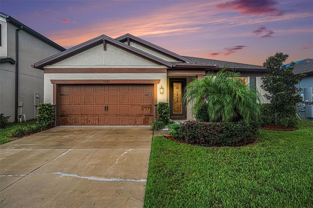 最近售出: $415,000 (3 贝兹, 2 浴室, 2144 平方英尺)