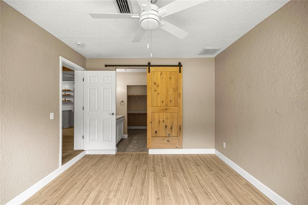 For Sale: $260,000 (3 beds, 2 baths, 1414 Square Feet)