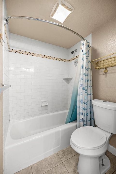 For Sale: $260,000 (3 beds, 2 baths, 1414 Square Feet)