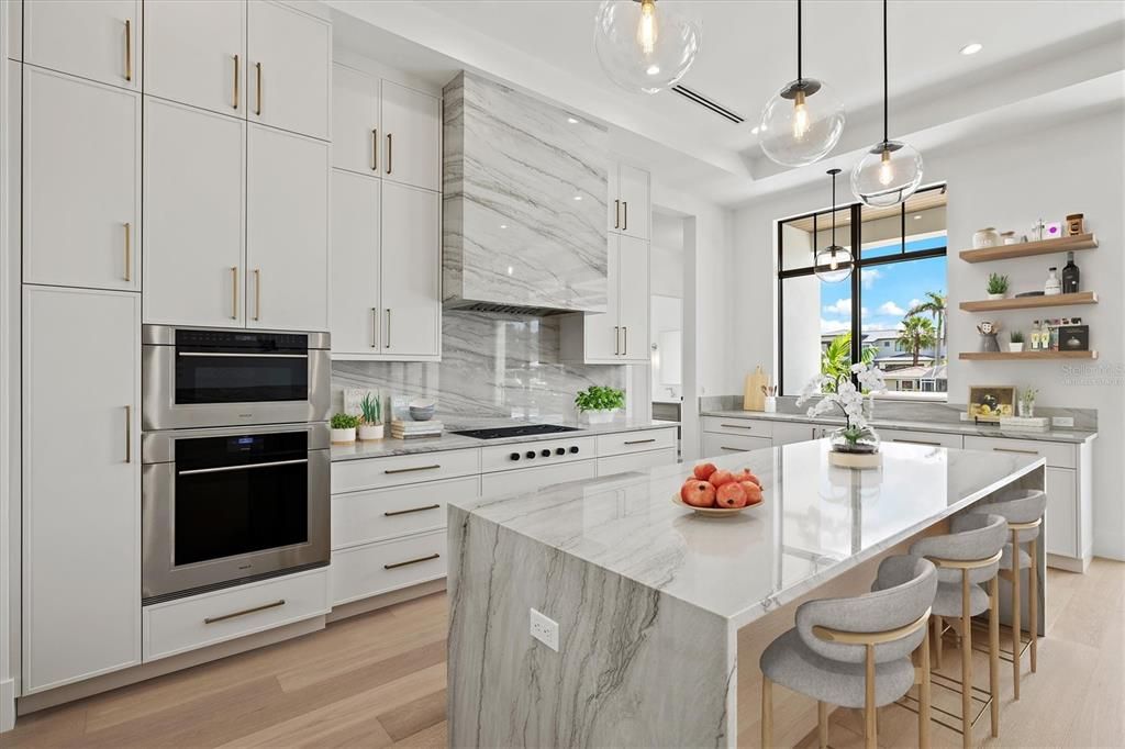 待售: $5,650,000 (4 贝兹, 4 浴室, 3737 平方英尺)