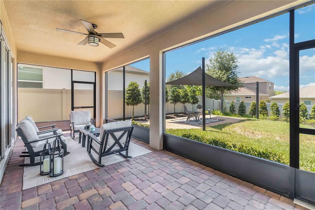 Active With Contract: $589,900 (3 beds, 2 baths, 2412 Square Feet)