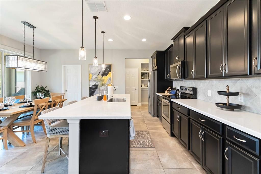 Active With Contract: $589,900 (3 beds, 2 baths, 2412 Square Feet)