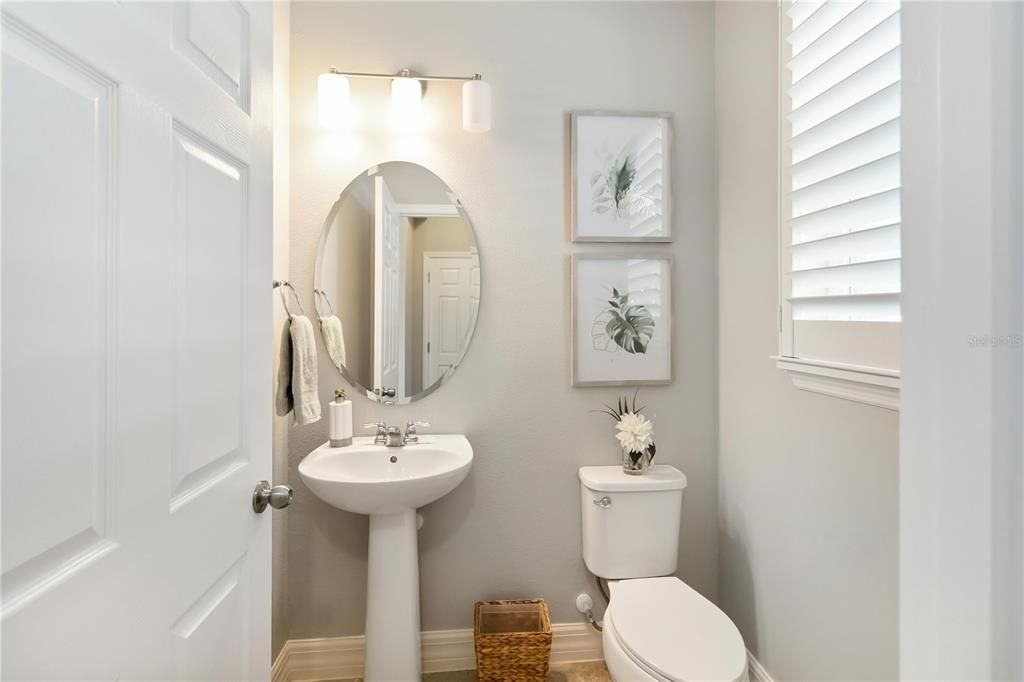 Active With Contract: $589,900 (3 beds, 2 baths, 2412 Square Feet)