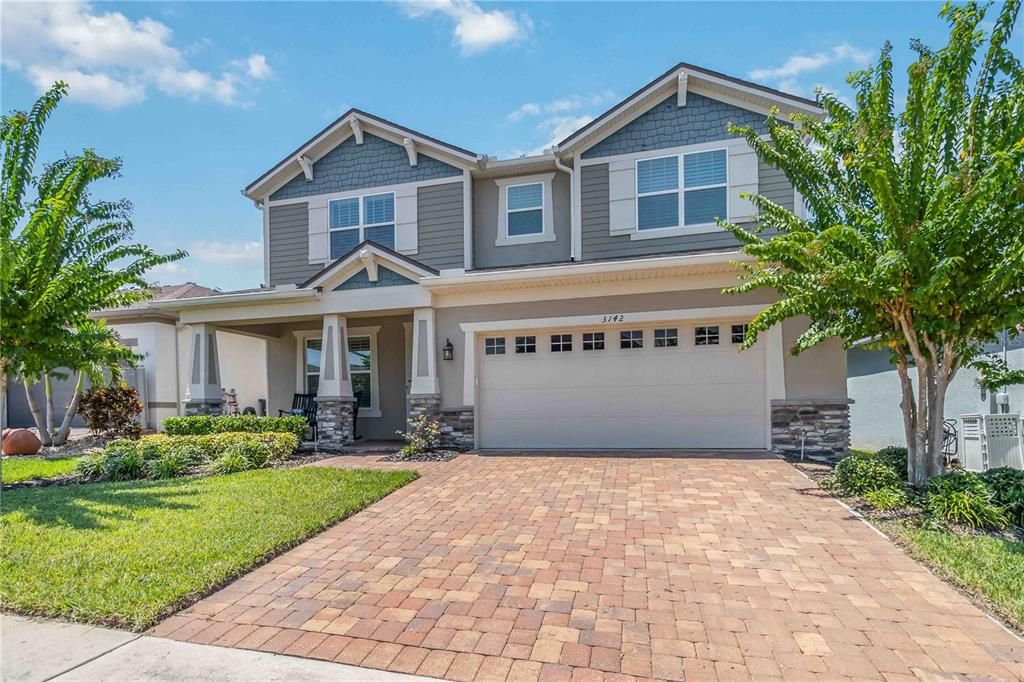 Active With Contract: $589,900 (3 beds, 2 baths, 2412 Square Feet)