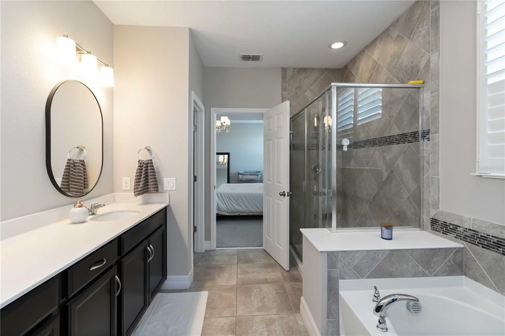 Active With Contract: $589,900 (3 beds, 2 baths, 2412 Square Feet)