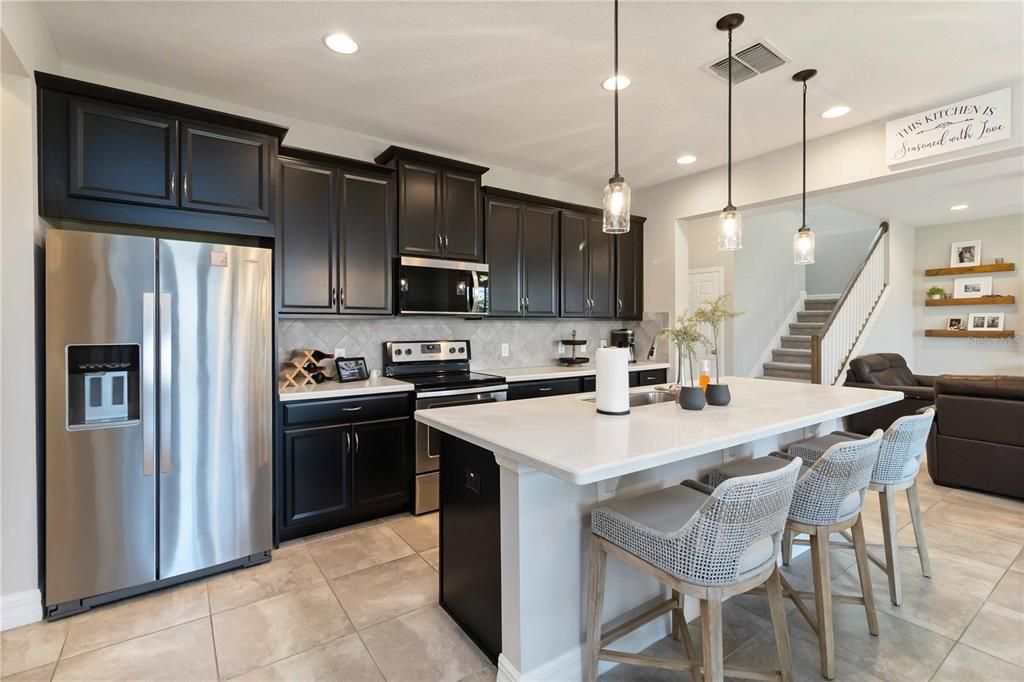 Active With Contract: $589,900 (3 beds, 2 baths, 2412 Square Feet)