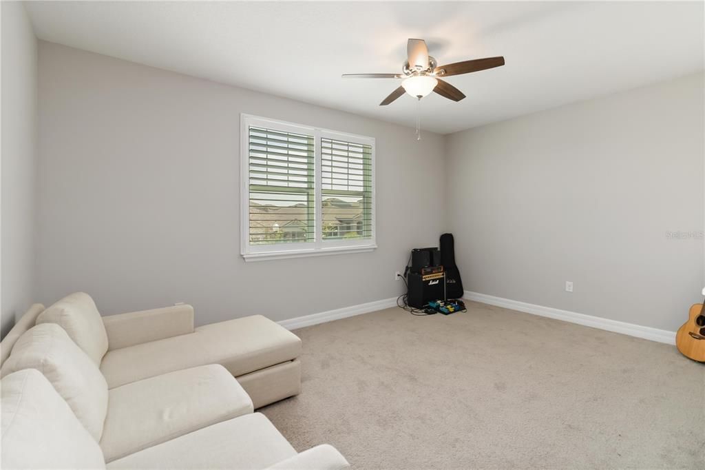 Active With Contract: $589,900 (3 beds, 2 baths, 2412 Square Feet)