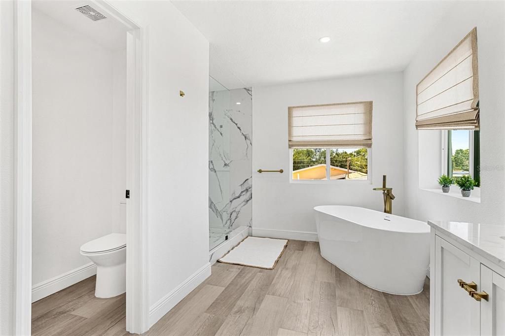 For Sale: $1,900,000 (4 beds, 4 baths, 3477 Square Feet)