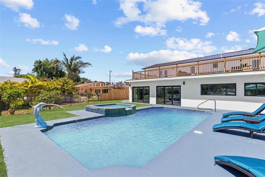 For Sale: $1,900,000 (4 beds, 4 baths, 3477 Square Feet)