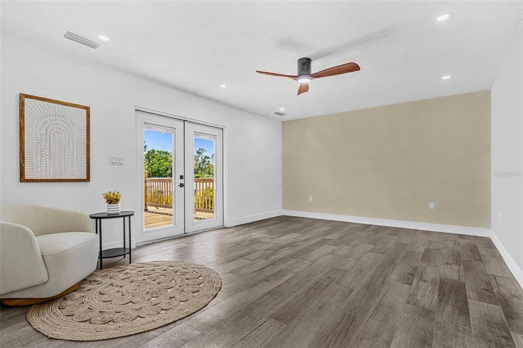 For Sale: $1,900,000 (4 beds, 4 baths, 3477 Square Feet)