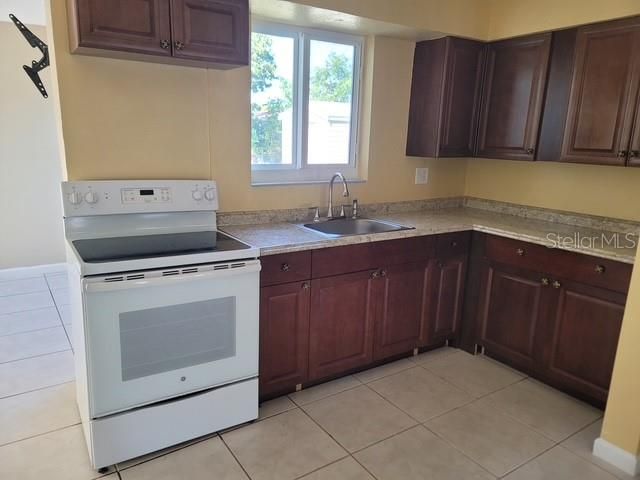 待售: $510,000 (3 贝兹, 2 浴室, 1137 平方英尺)