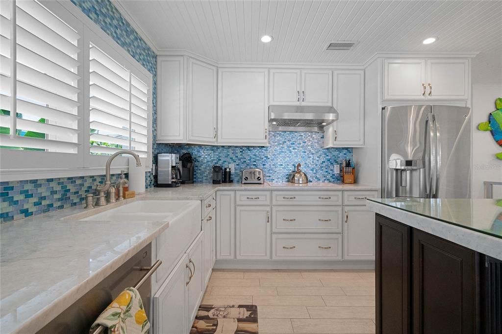 合同活跃: $7,490,000 (10 贝兹, 0 浴室, 6612 平方英尺)