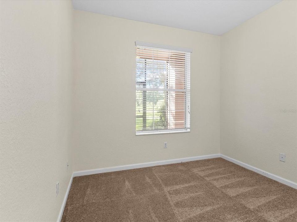 For Rent: $1,600 (3 beds, 2 baths, 1384 Square Feet)