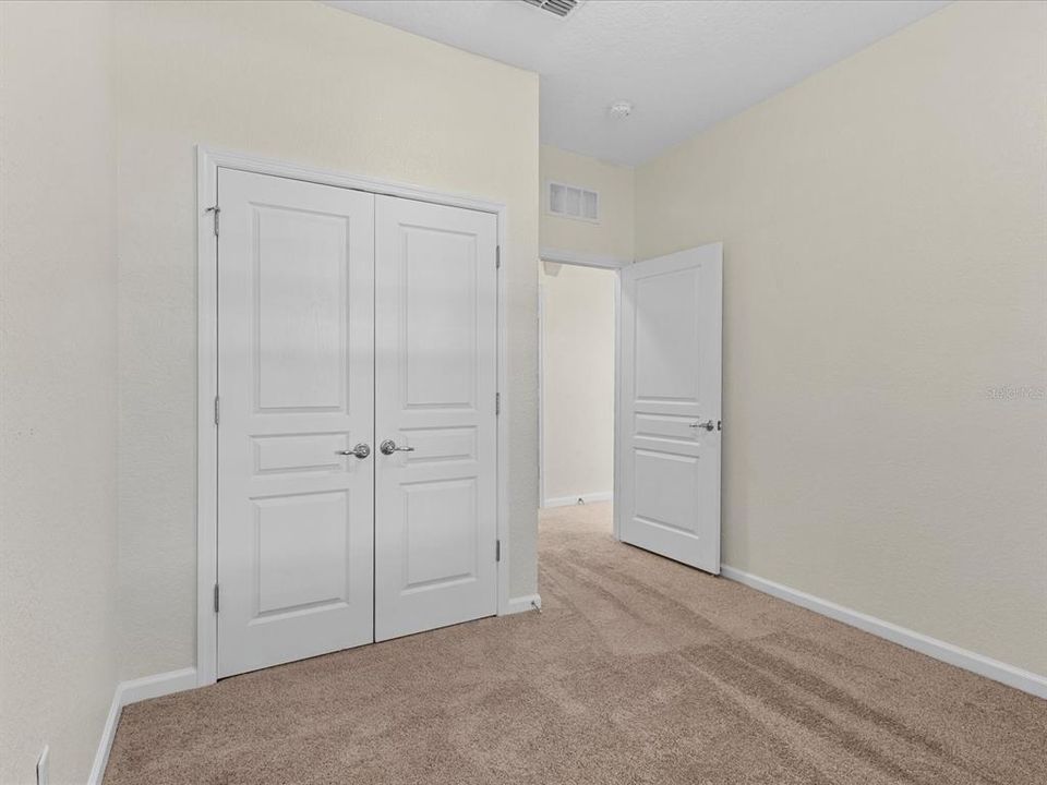 For Rent: $1,600 (3 beds, 2 baths, 1384 Square Feet)