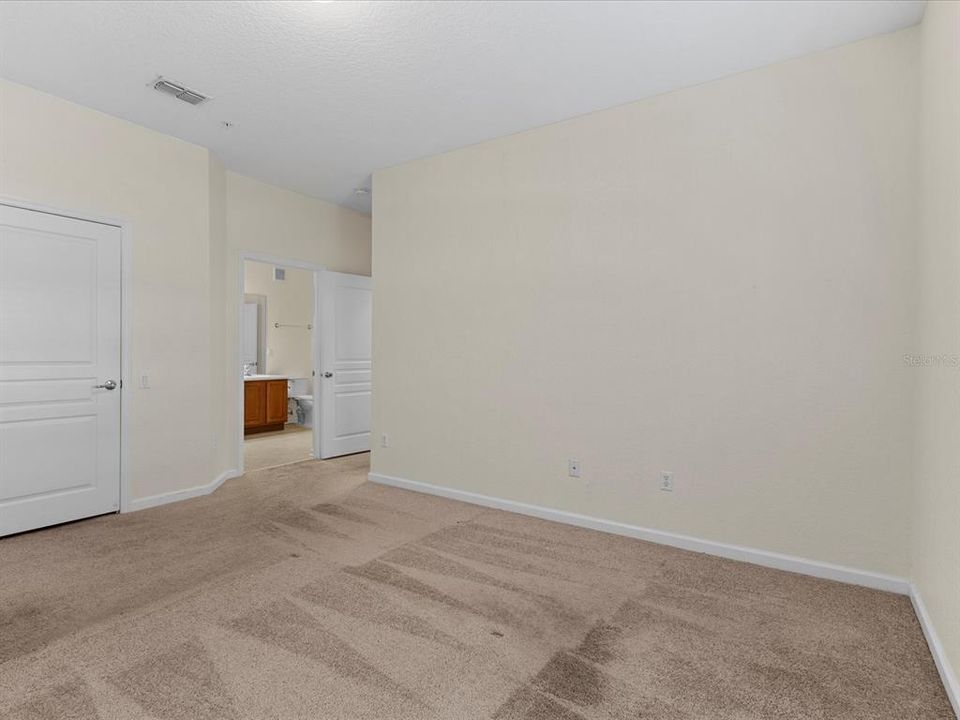 For Rent: $1,600 (3 beds, 2 baths, 1384 Square Feet)