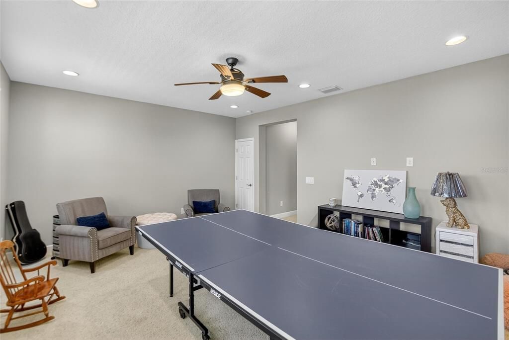 合同活跃: $635,000 (4 贝兹, 2 浴室, 2658 平方英尺)