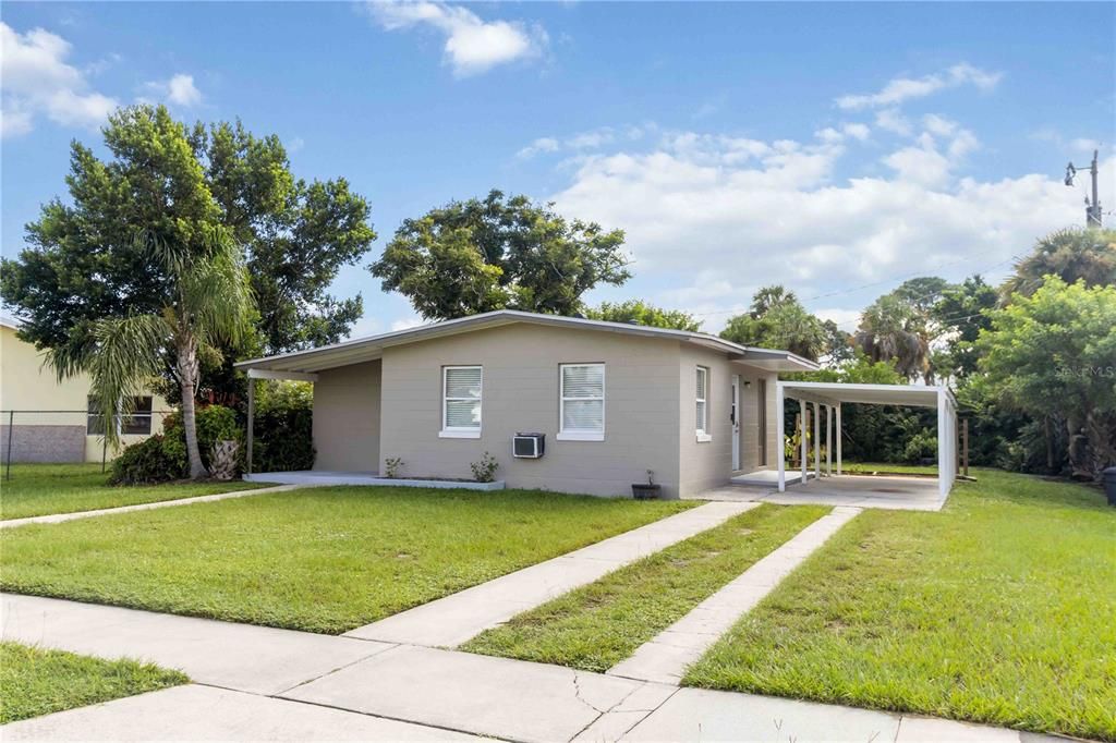 На продажу: $197,500 (2 спален, 1 ванн, 708 Квадратных фут)