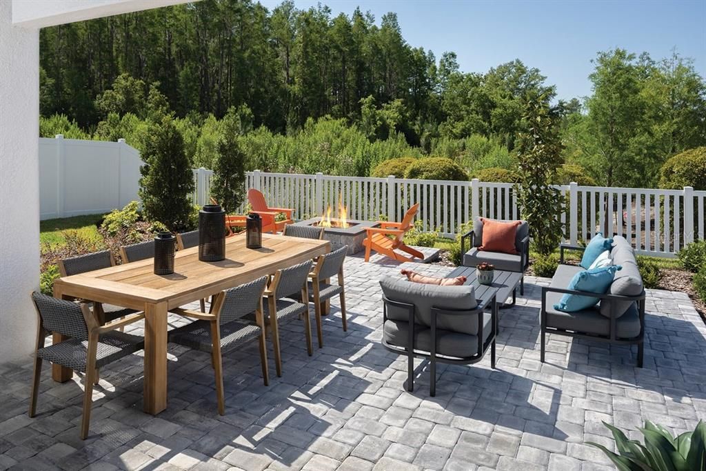 合同活跃: $649,990 (4 贝兹, 2 浴室, 2968 平方英尺)