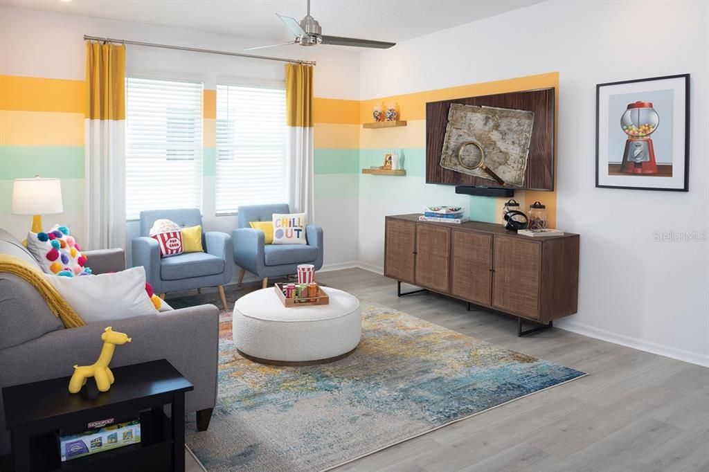 合同活跃: $649,990 (4 贝兹, 2 浴室, 2968 平方英尺)