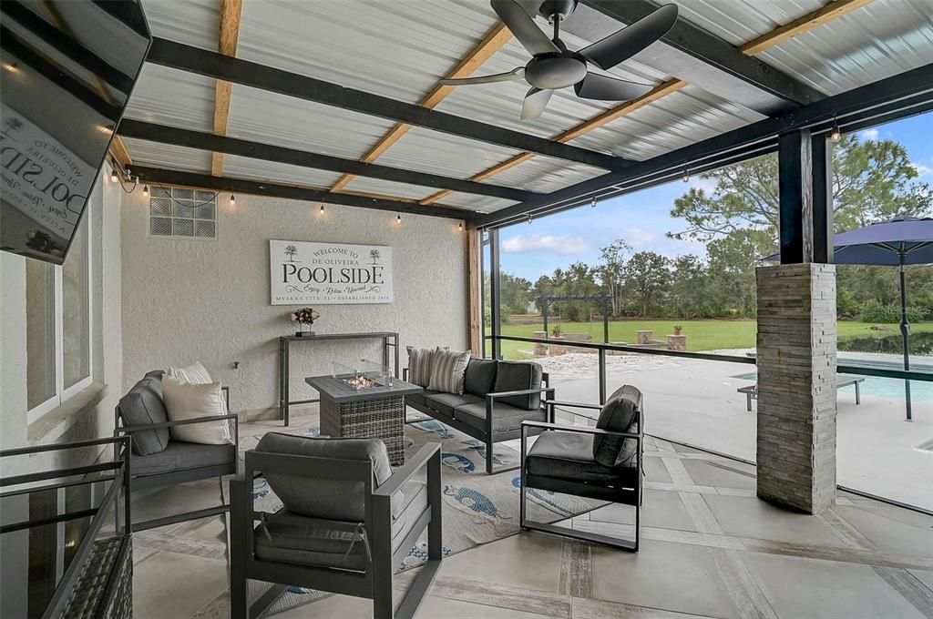 For Sale: $1,675,000 (5 beds, 2 baths, 3112 Square Feet)