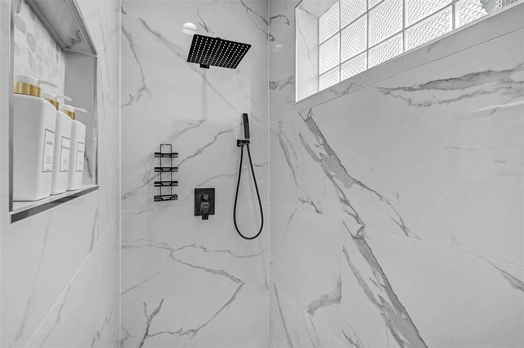 For Sale: $1,675,000 (5 beds, 2 baths, 3112 Square Feet)