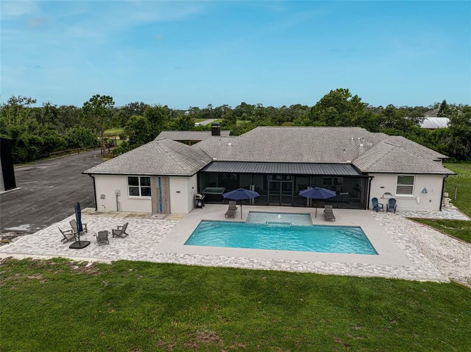 For Sale: $1,675,000 (5 beds, 2 baths, 3112 Square Feet)