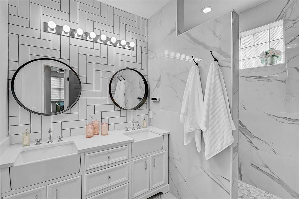 For Sale: $1,675,000 (5 beds, 2 baths, 3112 Square Feet)