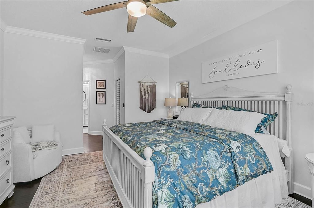 For Sale: $1,675,000 (5 beds, 2 baths, 3112 Square Feet)