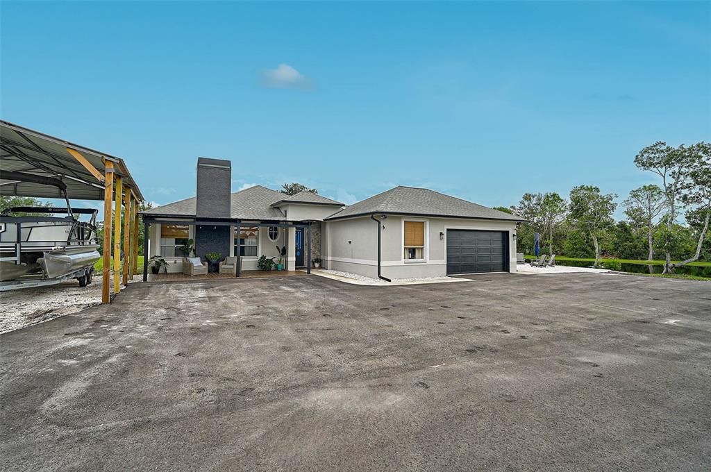 For Sale: $1,675,000 (5 beds, 2 baths, 3112 Square Feet)