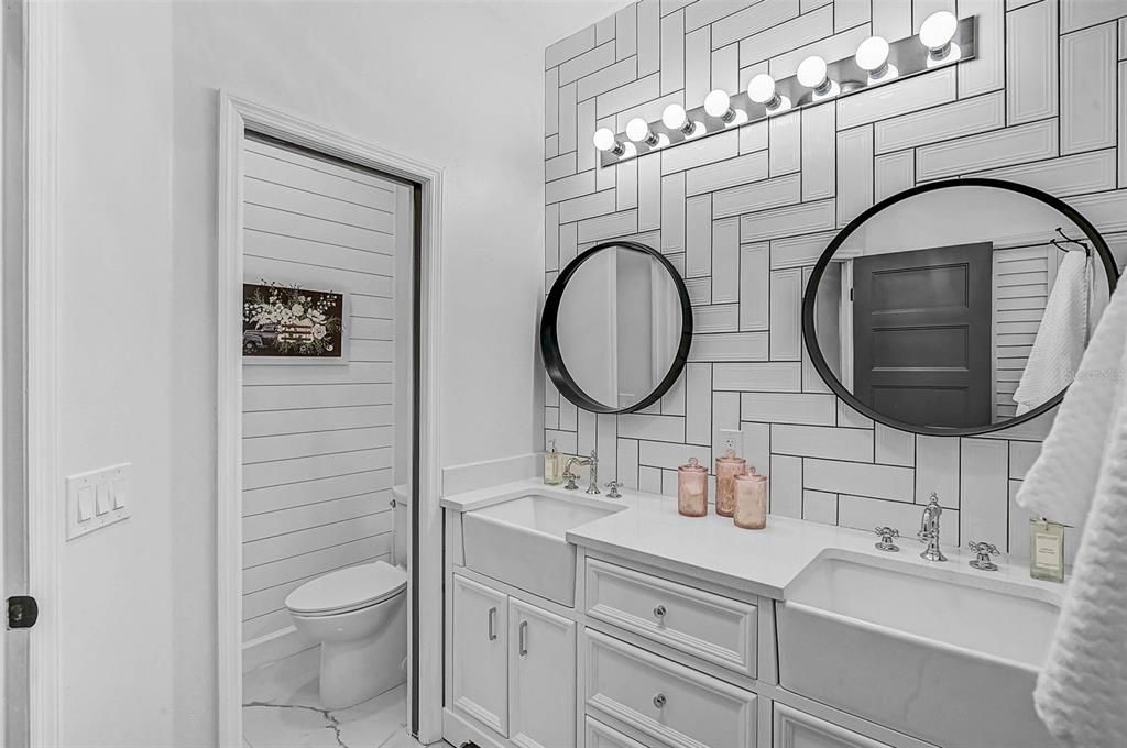 For Sale: $1,675,000 (5 beds, 2 baths, 3112 Square Feet)