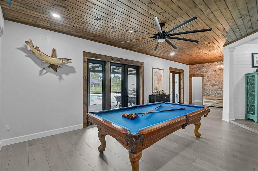 For Sale: $1,675,000 (5 beds, 2 baths, 3112 Square Feet)