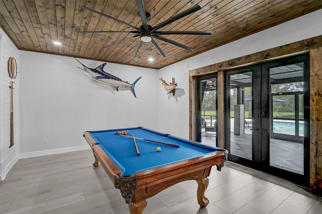 For Sale: $1,675,000 (5 beds, 2 baths, 3112 Square Feet)