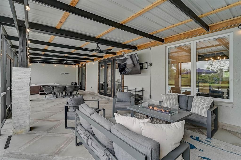 For Sale: $1,675,000 (5 beds, 2 baths, 3112 Square Feet)