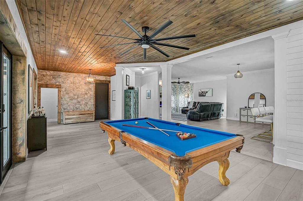 For Sale: $1,675,000 (5 beds, 2 baths, 3112 Square Feet)