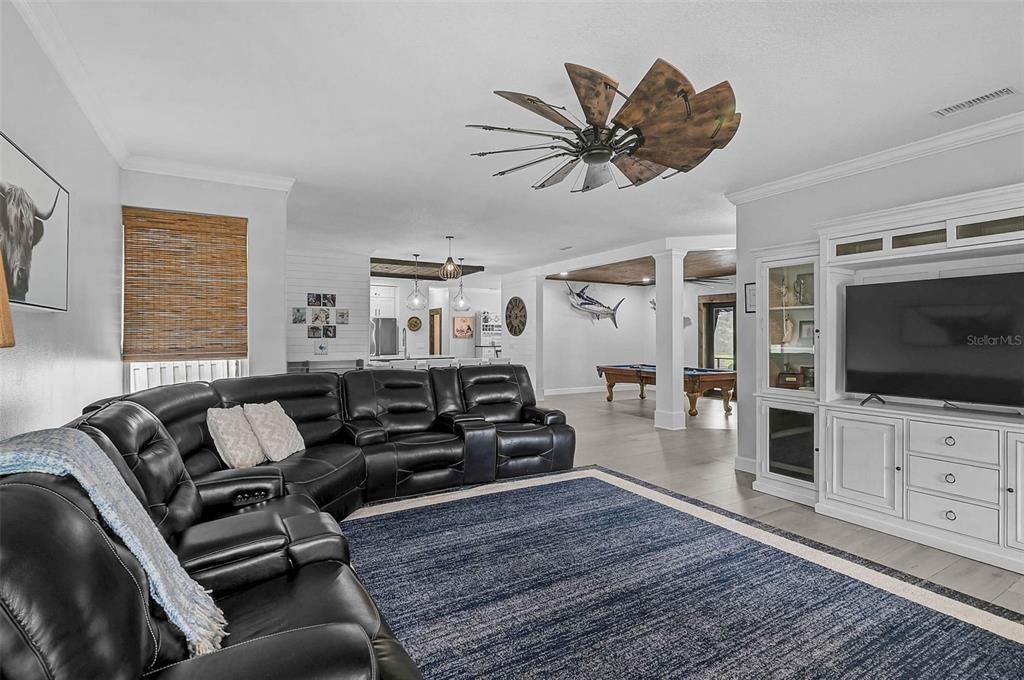 For Sale: $1,675,000 (5 beds, 2 baths, 3112 Square Feet)