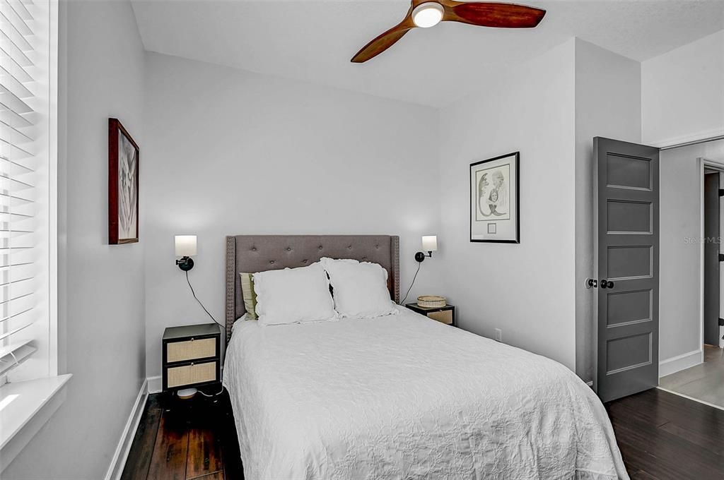 For Sale: $1,675,000 (5 beds, 2 baths, 3112 Square Feet)