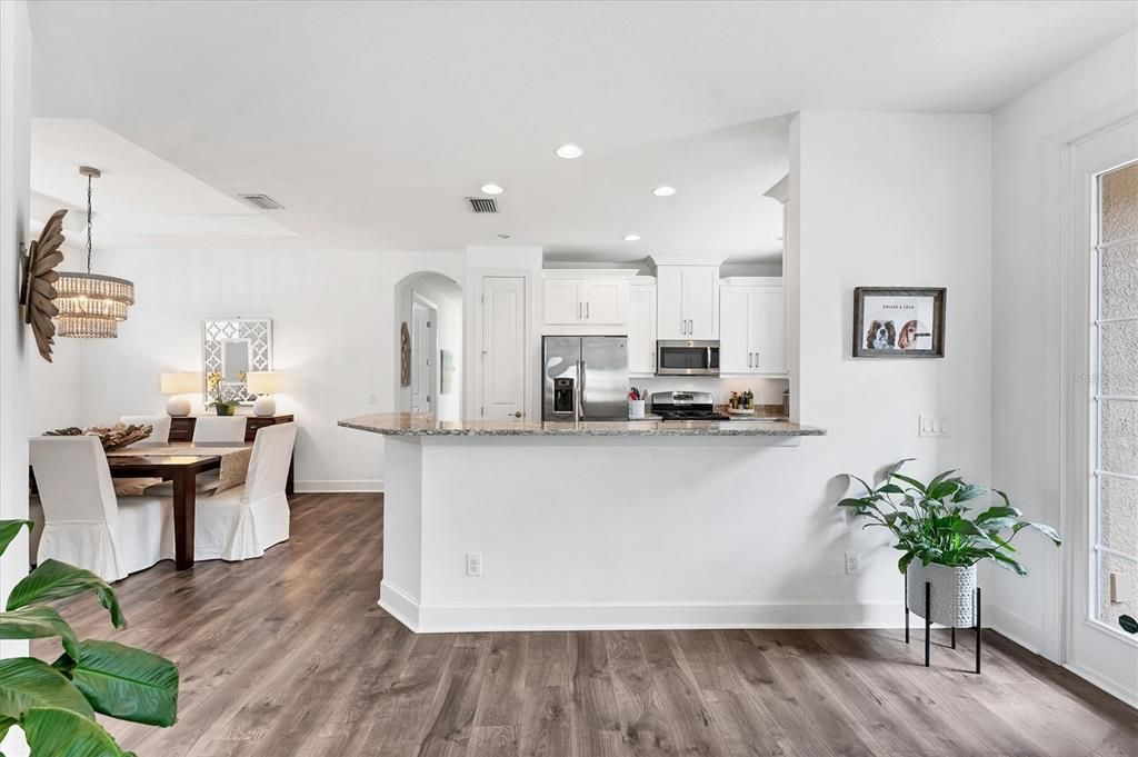 Active With Contract: $3,200 (3 beds, 2 baths, 1917 Square Feet)