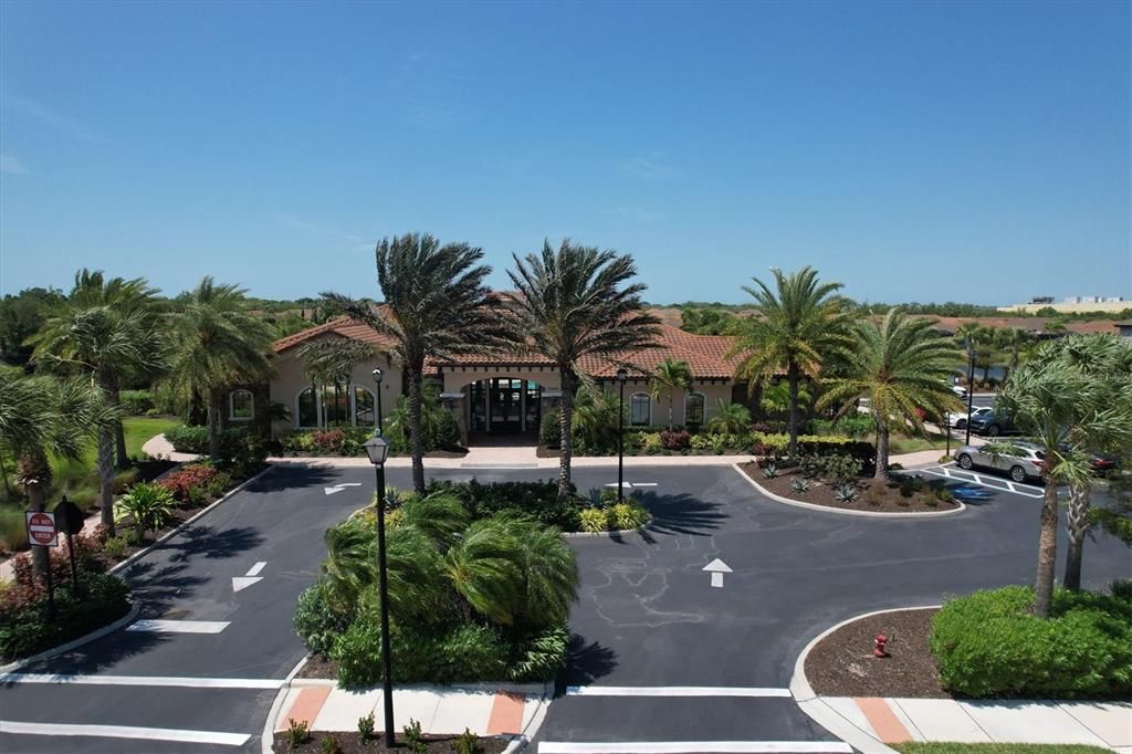 Active With Contract: $3,200 (3 beds, 2 baths, 1917 Square Feet)