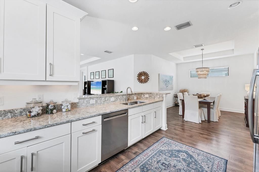 Active With Contract: $3,200 (3 beds, 2 baths, 1917 Square Feet)