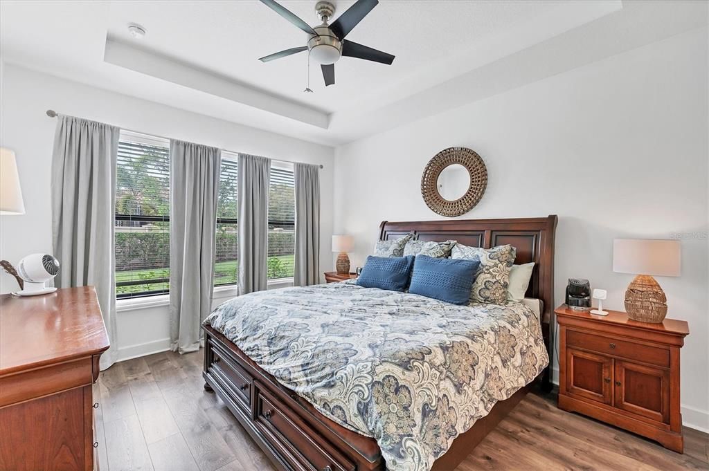 Active With Contract: $3,200 (3 beds, 2 baths, 1917 Square Feet)