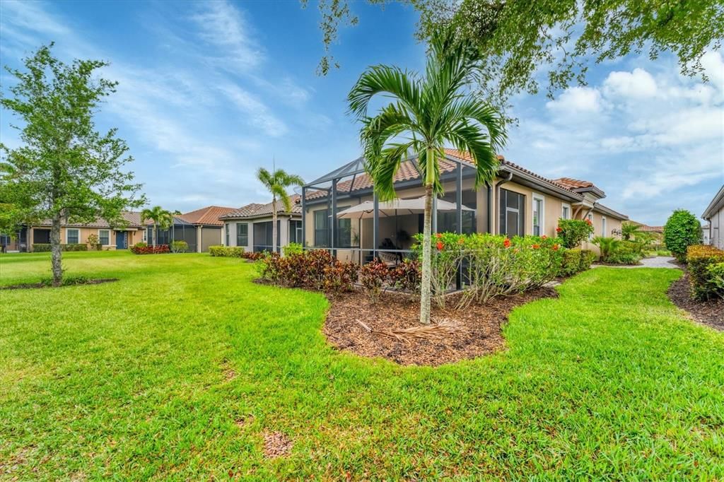 Active With Contract: $3,200 (3 beds, 2 baths, 1917 Square Feet)