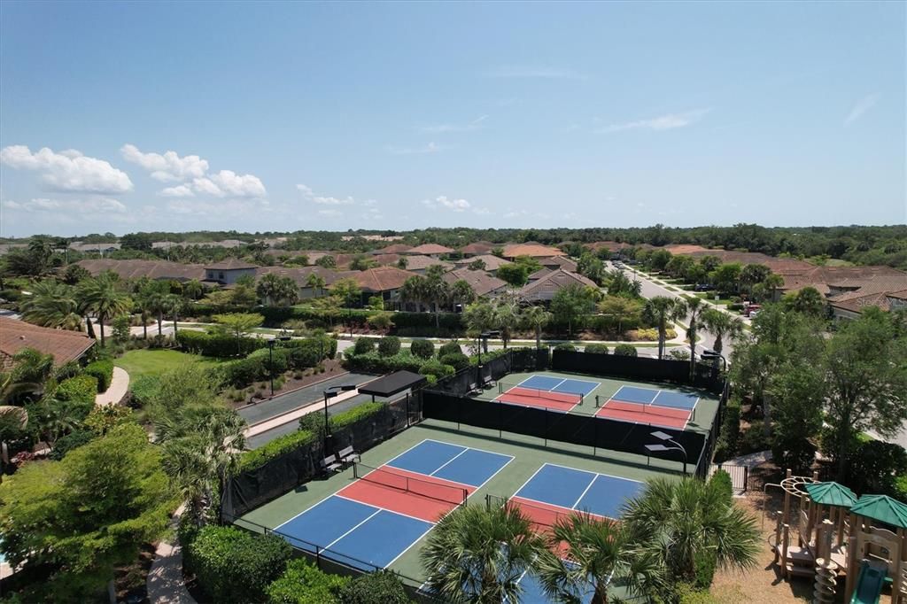 Active With Contract: $3,200 (3 beds, 2 baths, 1917 Square Feet)