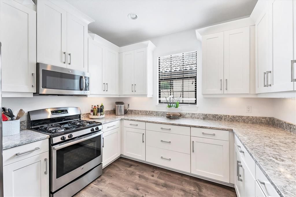 Active With Contract: $3,200 (3 beds, 2 baths, 1917 Square Feet)