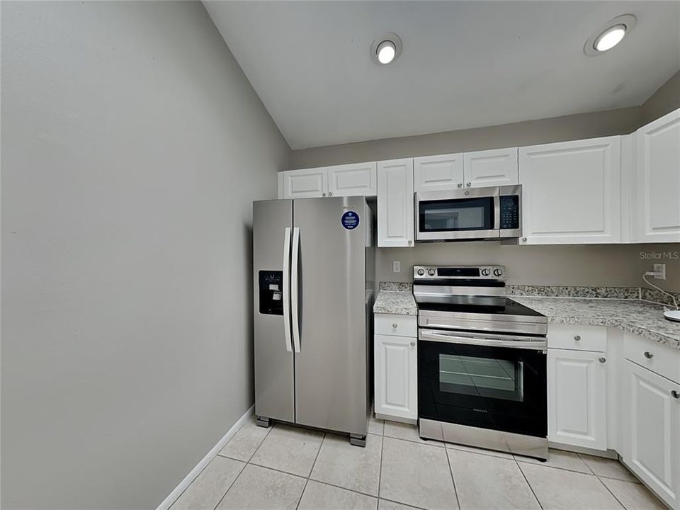 Active With Contract: $1,869 (3 beds, 2 baths, 1178 Square Feet)