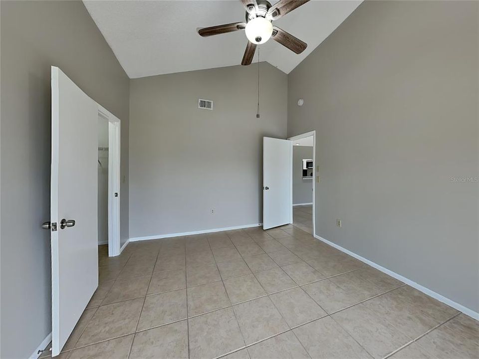 Active With Contract: $1,869 (3 beds, 2 baths, 1178 Square Feet)